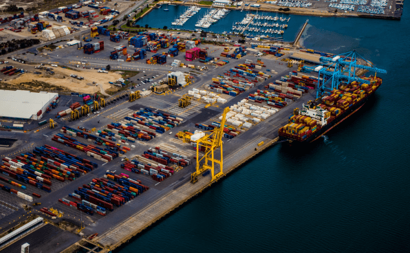 Container Imbalance Fee: Hafen New York führt Strafen ein